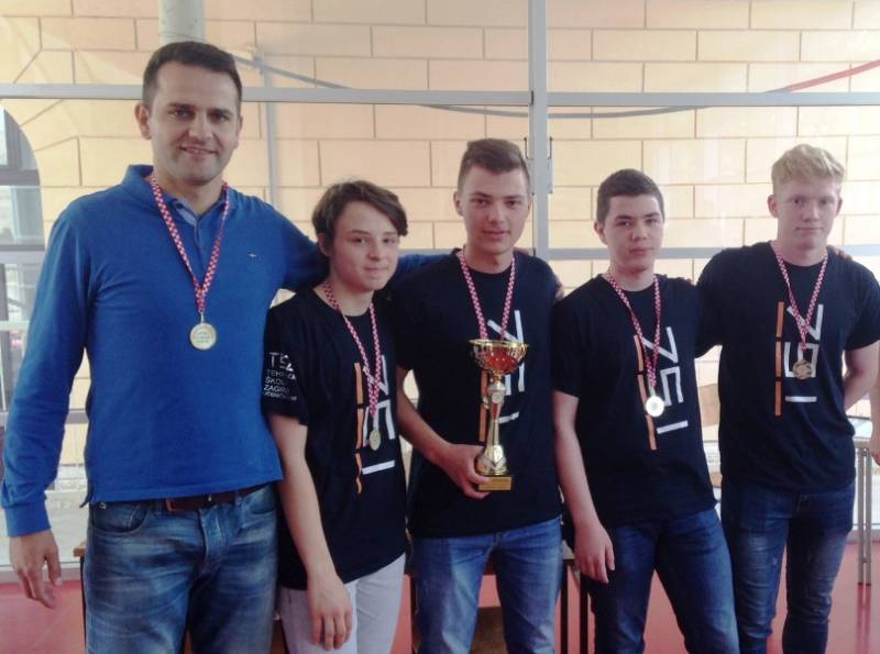 šah-skupna šah-skupna